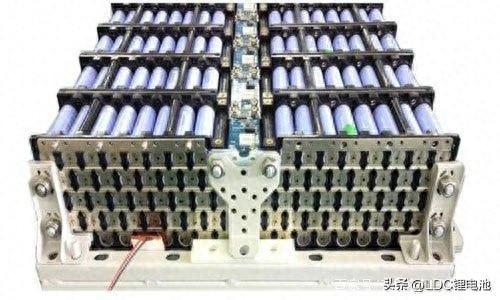 蓄电池用胶体电池还是磷酸铁锂?
