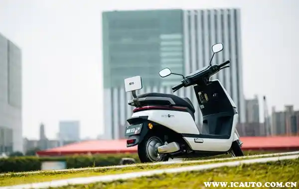 蓄电池起火用什么灭火_铅酸蓄电池会起火吗_蓄电池起火能用水浇吗